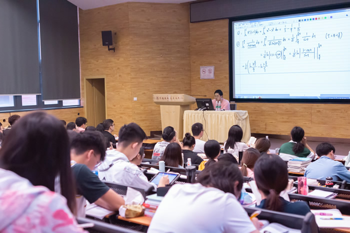 成都华新文登考研全年集训营 成都考研全科集训班