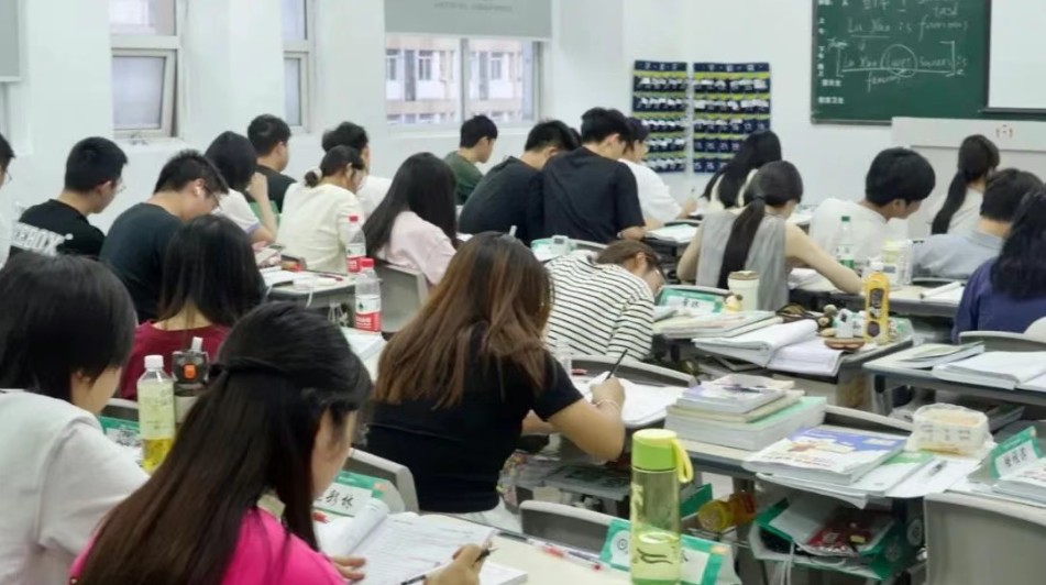 成都新东方考研无忧走读班 成都考研无忧计划辅导班 成都新东方考研无忧走读班 成都考研无忧计划辅导班